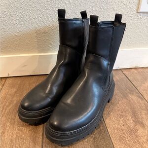 A new day Black Ankle boots  Size‎ 8